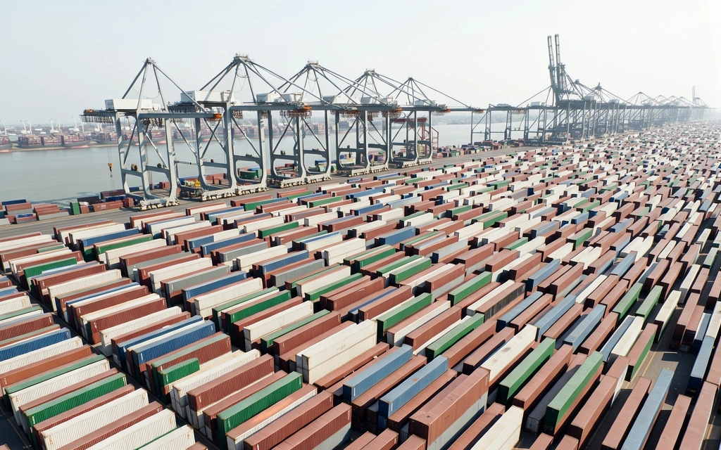 Logistical infrastructure in Surabaya